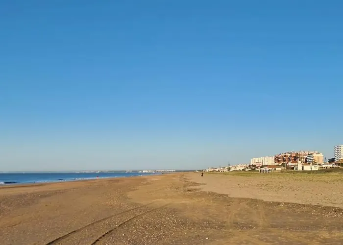 Piso De 3 Habitaciones En El Centro De Punta Umbria Recien Renovado!